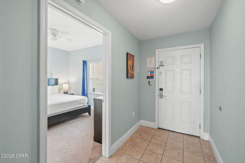 1 bedroom Condominium at 9902 S Thomas Drive 936, Laketown Wharf, Panama City — photo 3