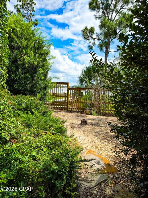 7325 Suwanee Ave Avenue, Southport FL - photo 11 of 67