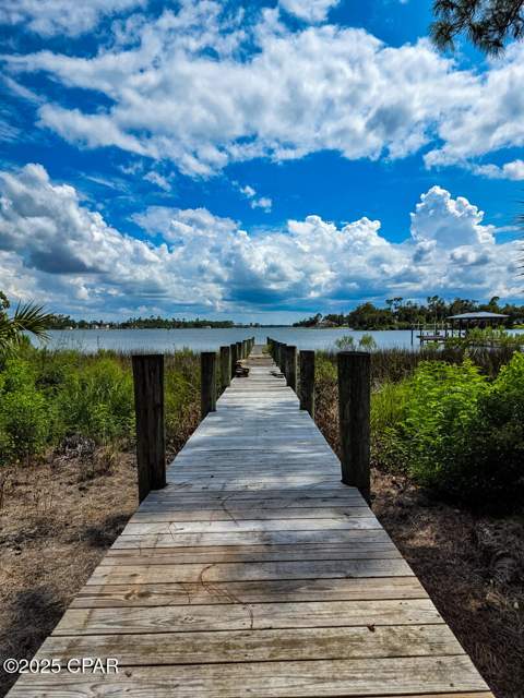 7325 Suwanee Ave Avenue, Southport FL - photo 12 of 67