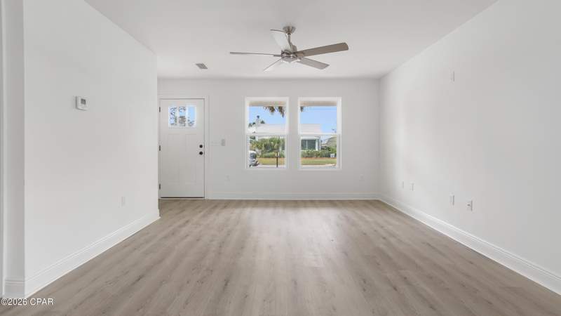 3 bedroom SingleFamilyResidence at 1142 Mulberry Avenue, N Highland, Panama City — photo 4