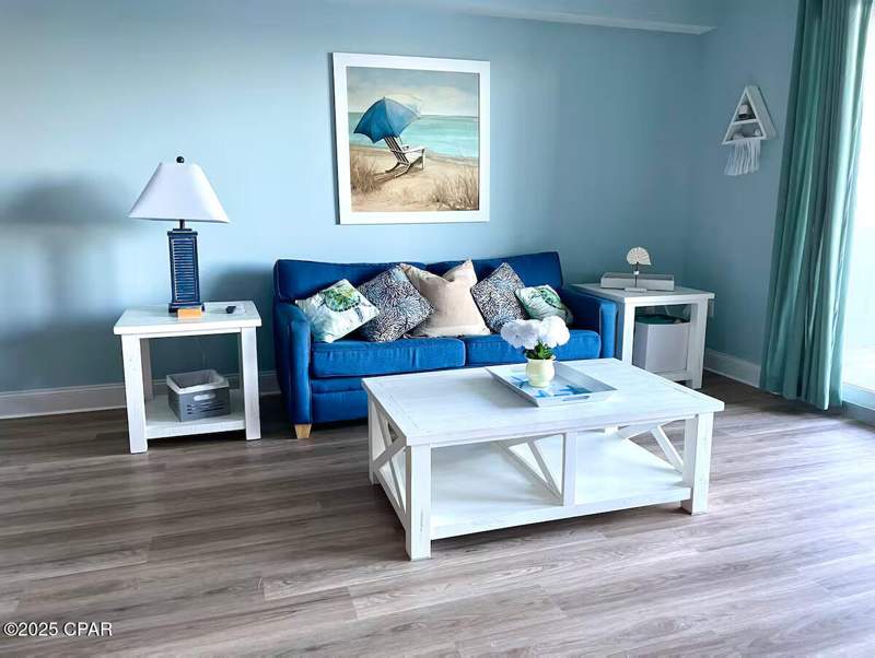 1 bedroom Condominium at 9860 S Thomas Drive 217, Laketown Wharf, Panama City Beach — photo 4