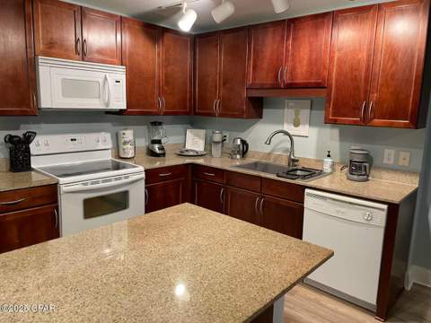 9860 S Thomas Drive 217, Panama City Beach FL - photo 9 of 31