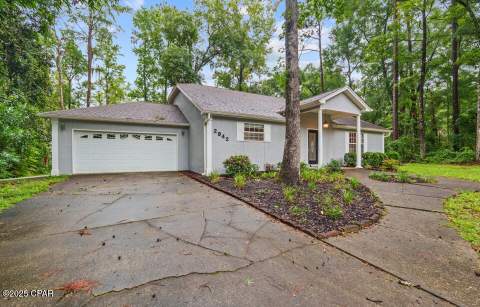 2942 Paradise Lakes Road, Chipley FL - photo 7 of 39