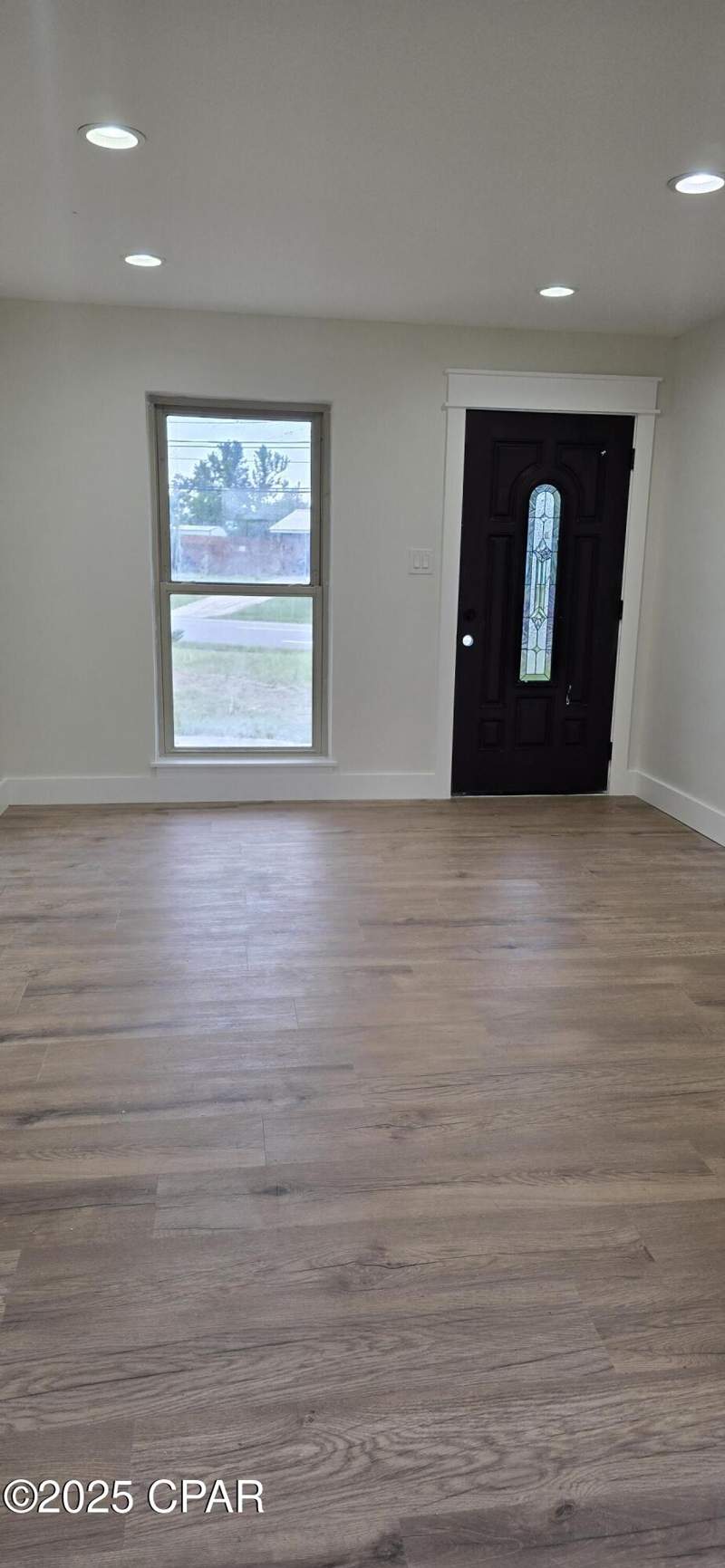 3 bedroom SingleFamilyResidence at 109 Concord Circle, Forest Park, Panama City — photo 2
