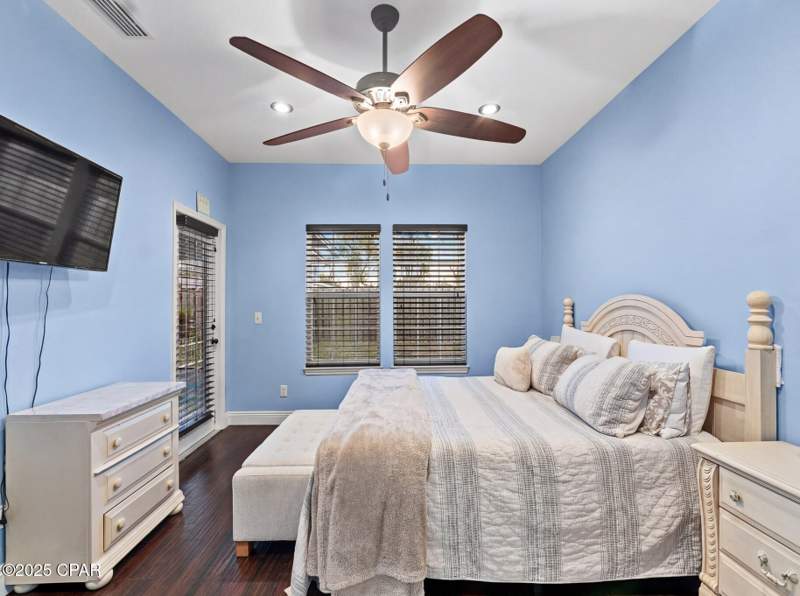 3 bedroom SingleFamilyResidence at 1008 E 10th Street, Lynn Haven, Lynn Haven — photo 3