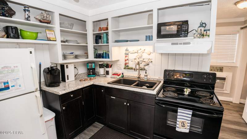 1 bedroom Condominium at 8001 Surf Drive B-10, Stingray Condo., Panama City Beach — photo 5