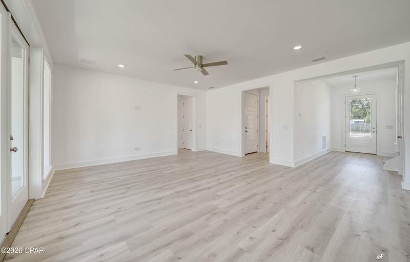 3 bedroom SingleFamilyResidence at 7213 N Lagoon Drive, Grand Lagoon Banks, Panama City — photo 5