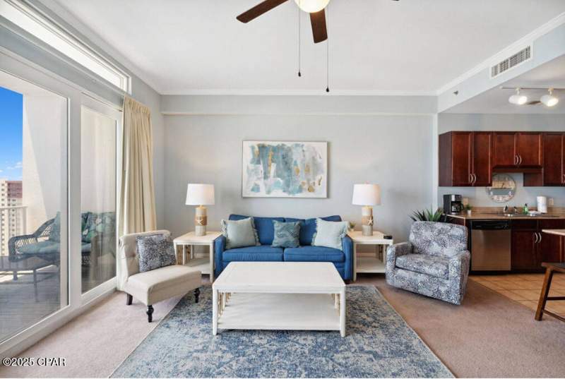 1 bedroom Condominium at 9860 S Thomas Drive 2119, Laketown Wharf, Panama City — photo 4