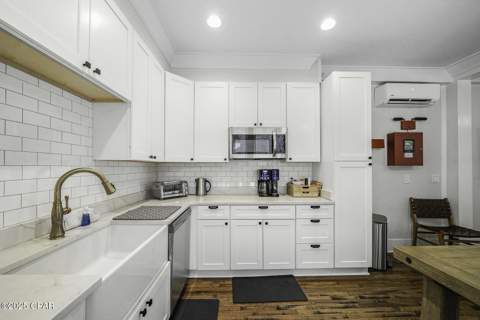 20 4th Street, Apalachicola FL - photo 13 of 54
