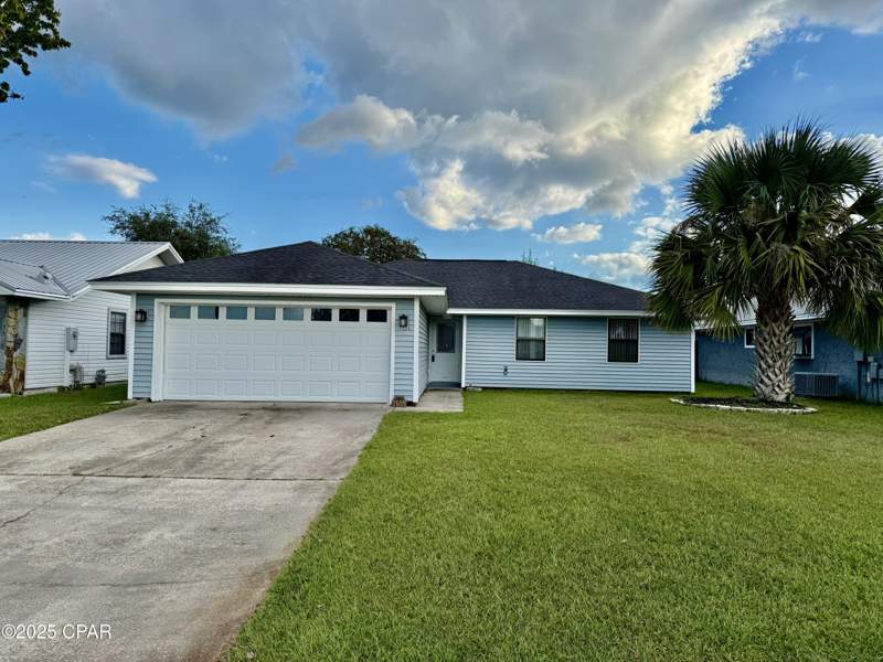 3 bedroom SingleFamilyResidence at 7538 Whisperwood Drive, Shadow Bay Unit 2, Panama City — photo 2