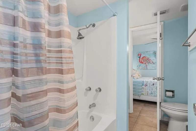 1 bedroom Condominium at 9850 S Thomas Drive 812W, Sunbird Condo, Panama City — photo 5