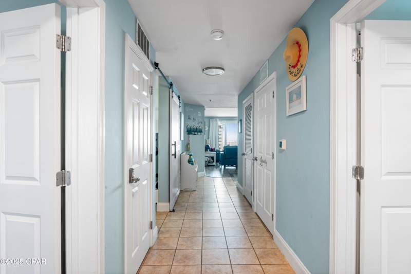 3 bedroom Condominium at 9860 S Thomas Drive 621, Laketown Wharf, Panama City — photo 4