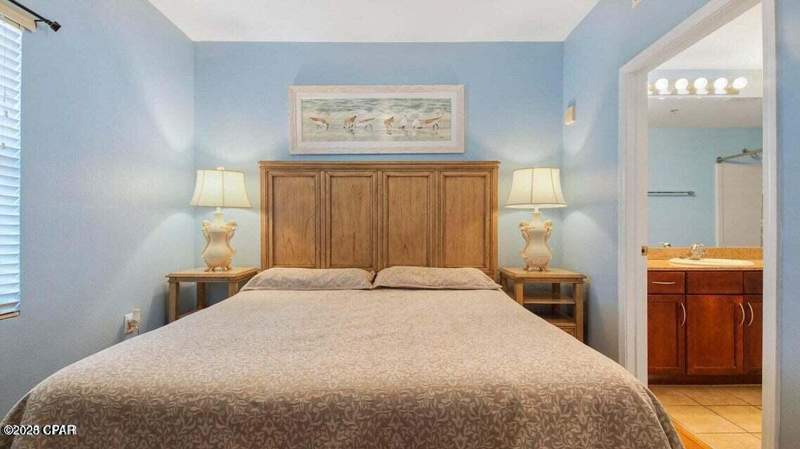 1 bedroom Condominium at 9902 S Thomas Drive 1237, Laketown Wharf, Panama City — photo 4