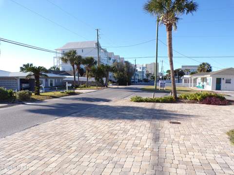 8213 Surf Drive, Panama City FL - photo 16 of 59