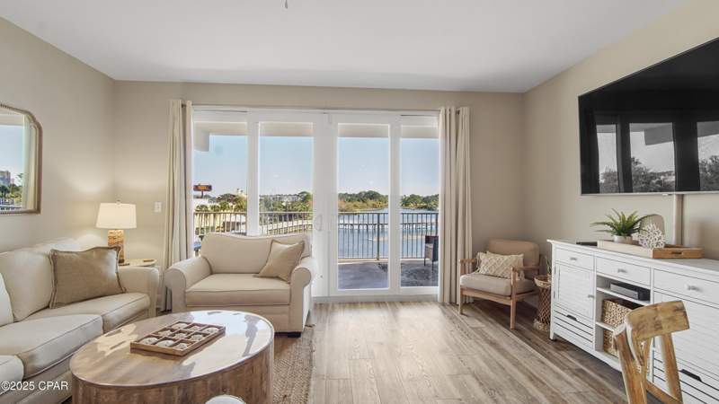 3 bedroom Condominium at 9902 S Thomas Drive 234, Laketown Wharf, Panama City — photo 2