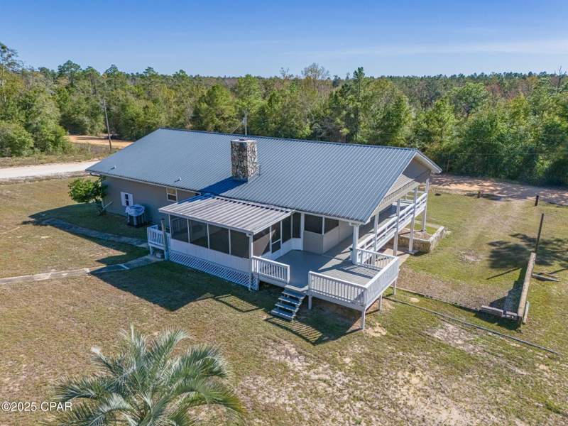 6 bedroom SingleFamilyResidence at 2672 W Laurel Drive, Compass Lake In The Hills, Alford — photo 3