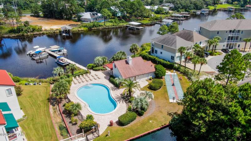 1 bedroom Condominium at 8730 Thomas Drive 102, Villas Of St. Thomas 1, Panama City — photo 3