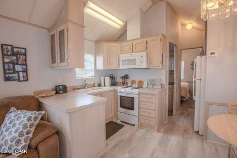1219 Thomas Drive 123, Panama City FL - photo 10 of 37