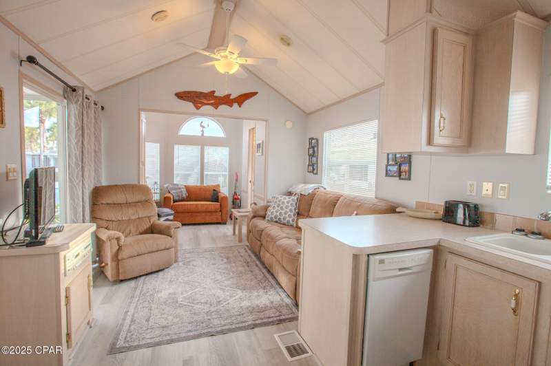 1 bedroom ManufacturedHome at 1219 Thomas Drive 123, Emerald Pointe Resort, Panama City — photo 2