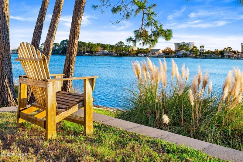 3 bedroom Townhouse at 7009 N Lagoon Drive 111, Lagoon Estates, Panama City Beach — photo 2