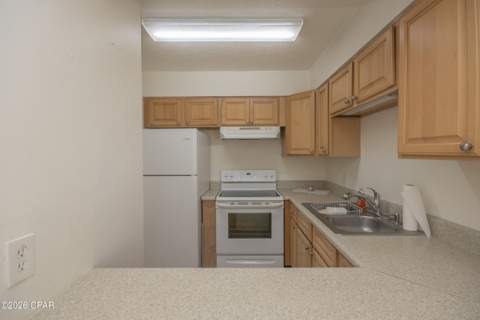 7125 N Lagoon Drive J, Panama City FL - photo 11 of 33