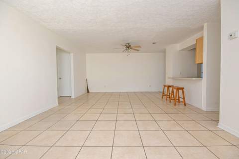 7125 N Lagoon Drive J, Panama City FL - photo 8 of 33