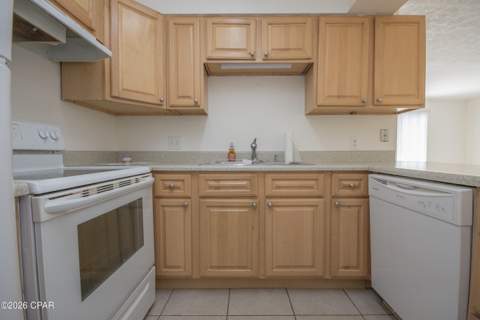7125 N Lagoon Drive J, Panama City FL - photo 9 of 33