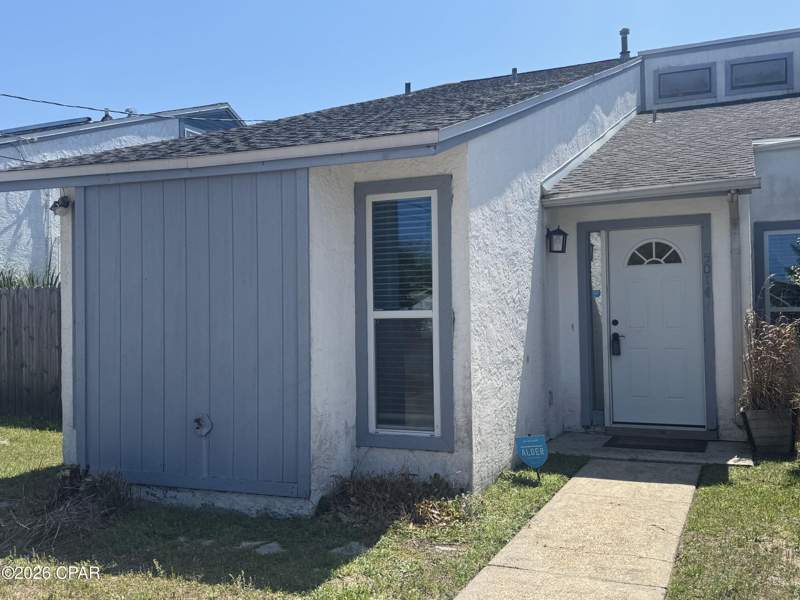 2 bedroom Attached at 5014 Hickory Street, Hickory Park, Panama City — photo 2