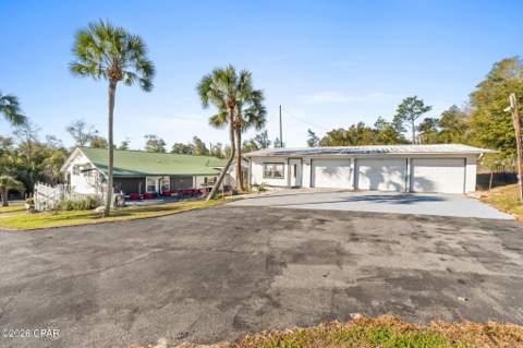 2686 Mona Lane, Alford FL - photo 9 of 38