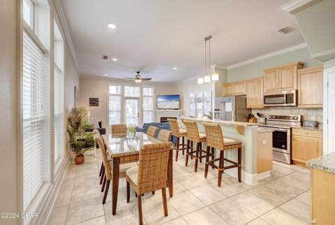7428 Thomas Drive, Panama City Beach FL - photo 10 of 38