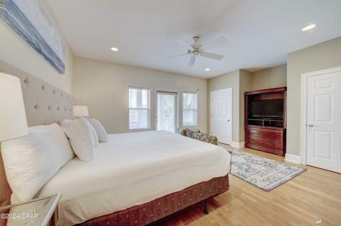 7428 Thomas Drive, Panama City Beach FL - photo 21 of 38