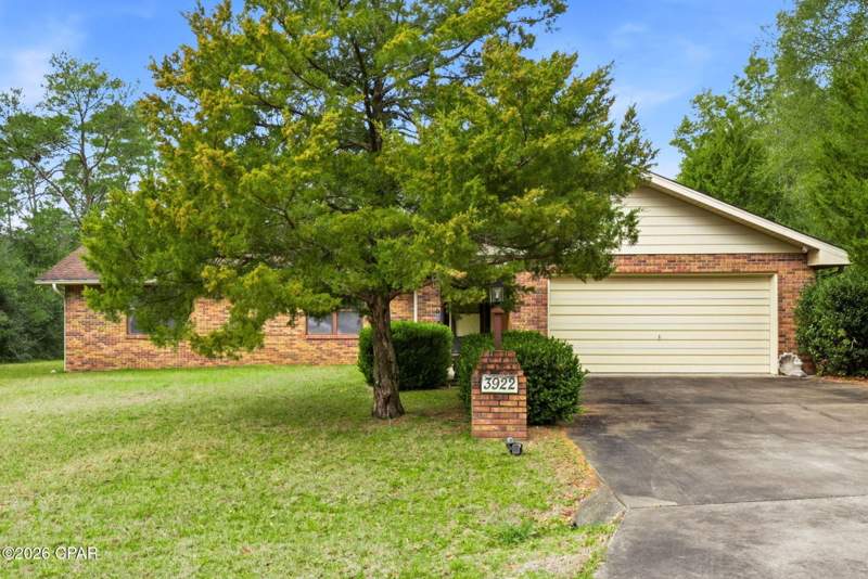 3 bedroom SingleFamilyResidence at 3922 Vistula Drive, Sunny Hills, Chipley — photo 3