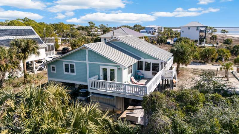 4 bedroom SingleFamilyResidence at 257 S Oak Street, Indian Pass Beach, Port St Joe — photo 5