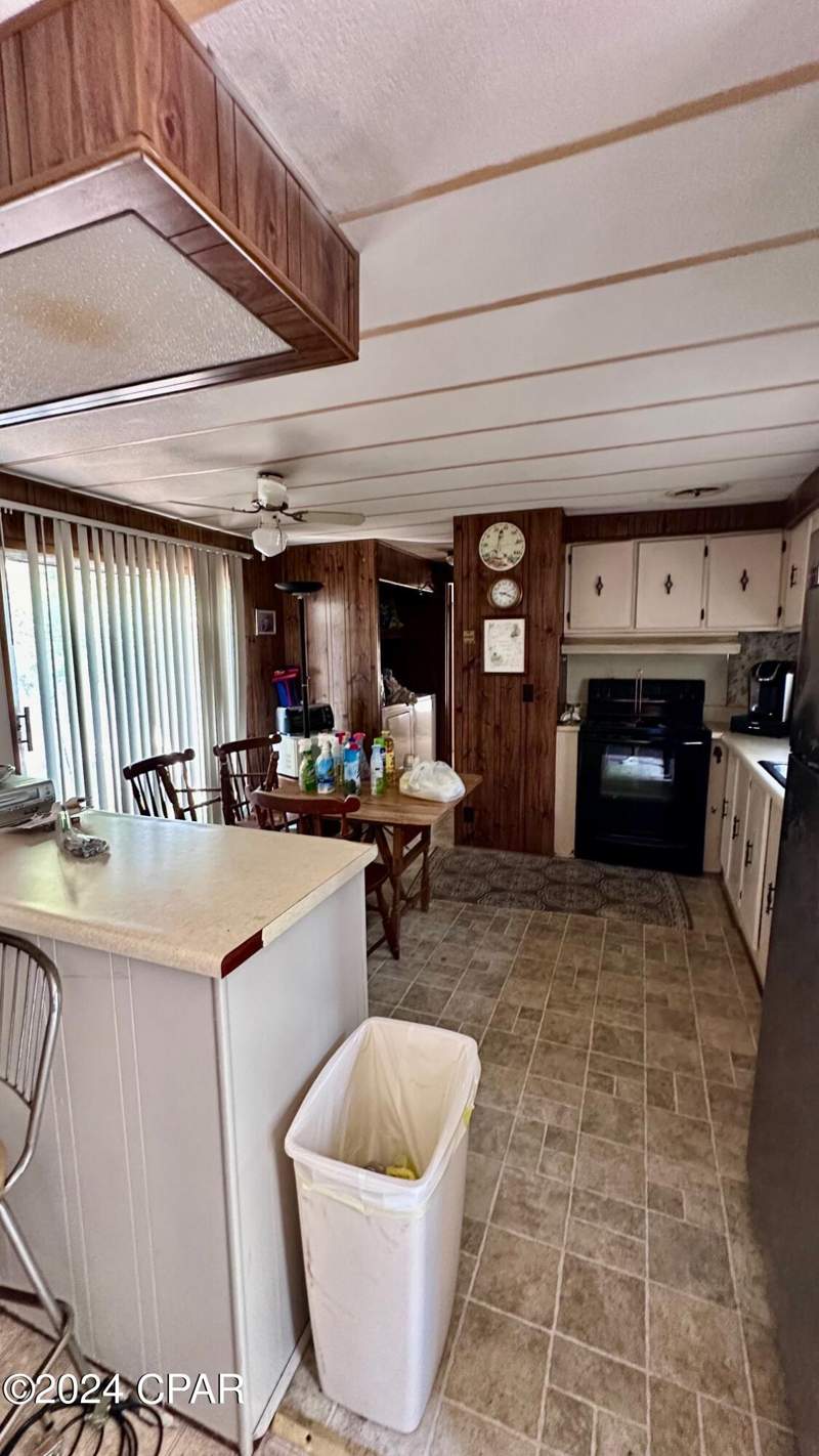 2 bedroom ManufacturedHome at 331 Hibiscus Drive, Laguna Beach, Panama City Beach — photo 5