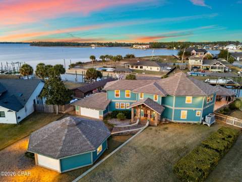 1004 Sunset Lane, Lynn Haven FL - photo 7 of 98