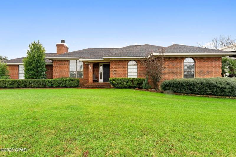 3 bedroom SingleFamilyResidence at 437 W Baldwin Road, Huntingdon Estates U-1, Panama City — photo 2