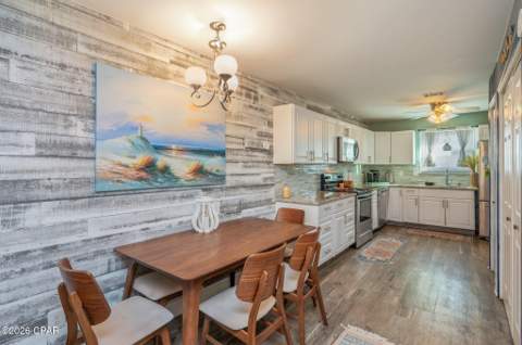 636 W Caladium Circle B, Panama City Beach FL - photo 10 of 39