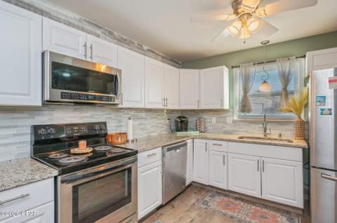 636 W Caladium Circle B, Panama City Beach FL - photo 13 of 39