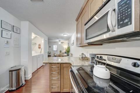 624 W Caladium Circle B, Panama City Beach FL - photo 10 of 41