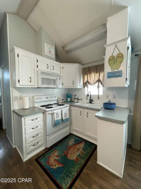 1219 Thomas 113, Panama City FL - photo 18 of 37