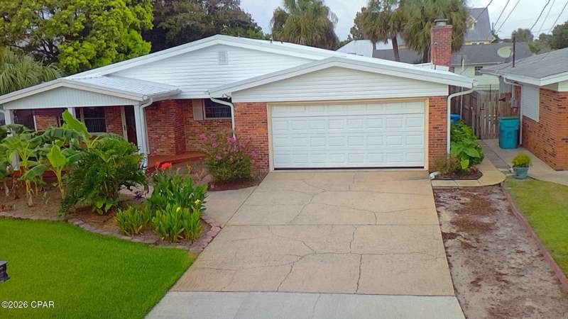 3 bedroom SingleFamilyResidence at 14202 Bay Avenue, Bid A Wee, Panama City Beach — photo 2