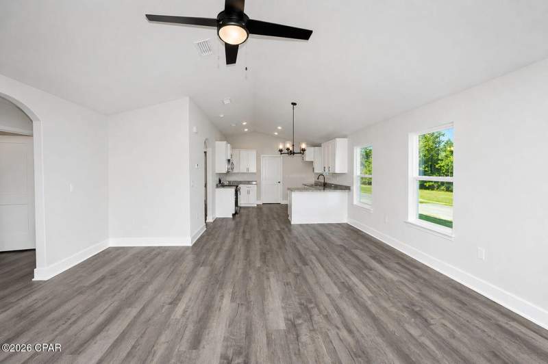 3 bedroom SingleFamilyResidence at 11449 Godart Street, Sunrise at East Bay, Panama City — photo 4