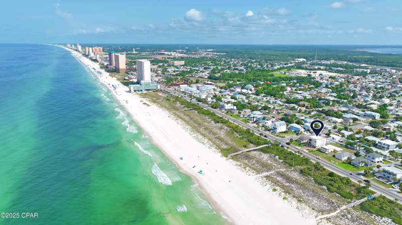 6 bedroom SingleFamilyResidence at 13906 Front Beach Road, Bare Footin Condominium, Panama City Beach — photo 3