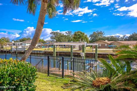 4520 Misty Lane, Lynn Haven FL - photo 7 of 72