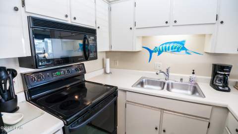 17670 Front Beach Road I4, Panama City Beach FL - photo 10 of 44