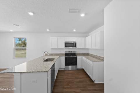 8201 Grebe Street, Youngstown FL - photo 6 of 19