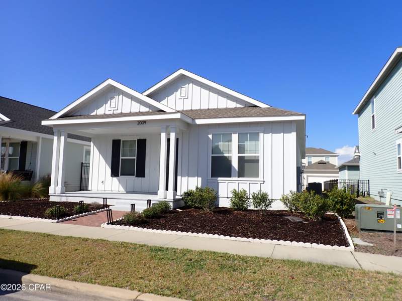 3 bedroom SingleFamilyResidence at 2009 Calamint Street, Sweetbay, Panama City — photo 2