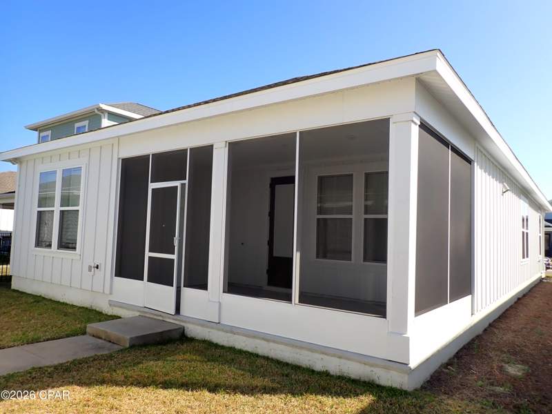 3 bedroom SingleFamilyResidence at 2009 Calamint Street, Sweetbay, Panama City — photo 4