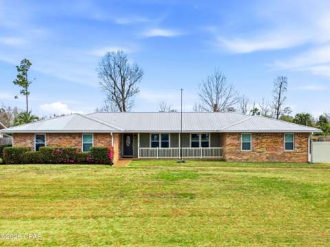 4326 Pine Tree Lane, Lynn Haven FL - photo 10 of 42