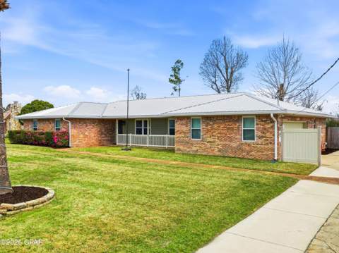 4326 Pine Tree Lane, Lynn Haven FL - photo 11 of 42